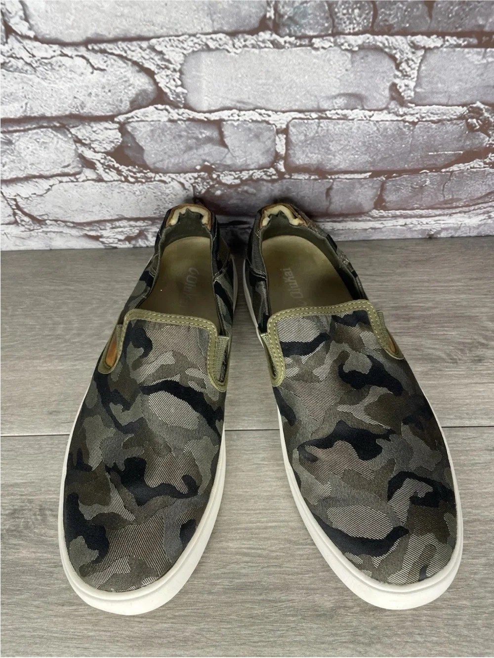 OluKai Lae'ahi Pa'i Green Camo Textile Canvas Fabric Sneakers Men 11.5M US/44.5